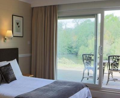 Shorne Hotel | Inn On The Lake