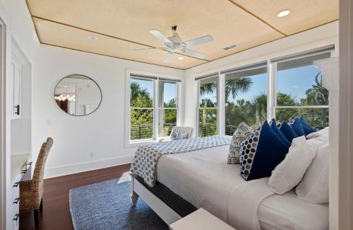 Isle of Palms House | INT44: 44 Intracoastal Court
