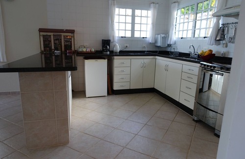 Caraguatatuba House | International Standard - Small Condominium Security -WiFi