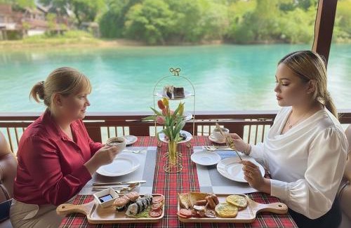 Vang Vieng Resort | Intimate Riverside Resort Vang Vieng