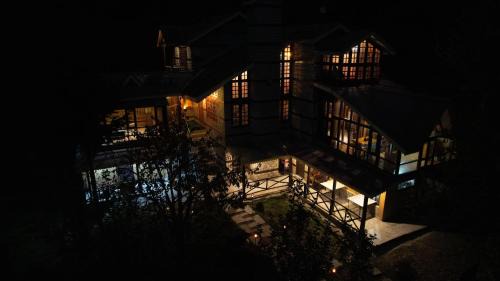 Bashisht Hotel | Into The Wild Manali