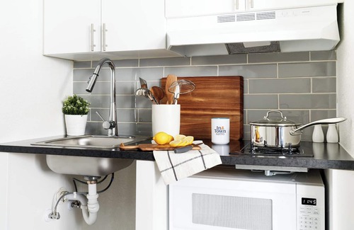 West Ashley Apartment | InTown Suites Extended Stay Charleston SC - West Ashley