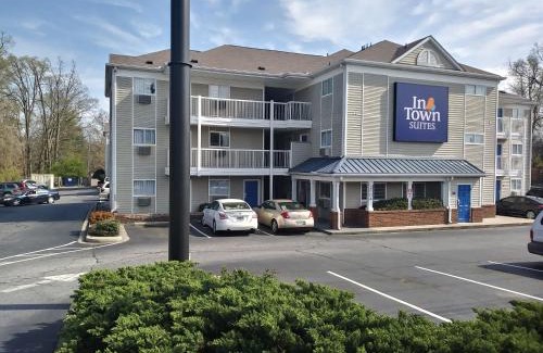 Wade Hampton Hotel | InTown Suites Extended Stay Greenville SC - Wade Hampton