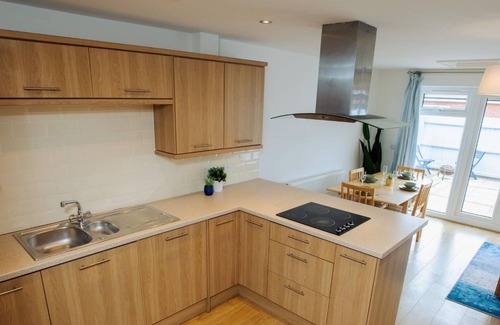 Lincoln House | Inviting and Cosy 3 Bed Home | Free Wi-Fi