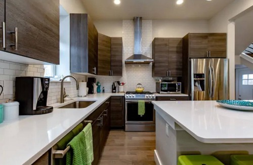 Highland House | Inviting space for groups in the heart of LoHi!