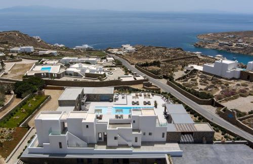 Plintri Hotel | Ionic Suites