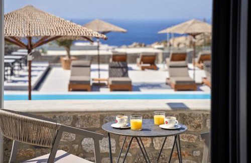 Plintri Hotel | Ionic Suites