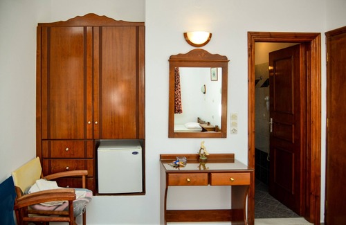 Ios Apartment | Ios great Sea view studio next to nightlife for 2