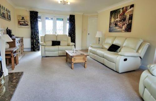 Netley House | Irenic Lodge 2