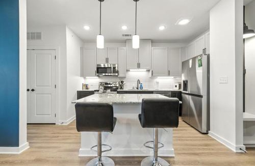 Westfield Apartment | IRIE Living Brand New Lux 2BR Min Grand Park