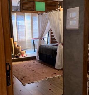 Santa Teresa Apartment | Iron and Stones