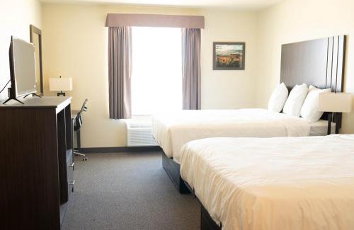 Upton Hotel | Iron Creek Inn & Suites