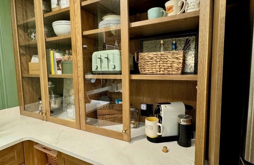 Algonquin House | Ironman & Eagleman - 4-bedroom house in charming Cambridge.