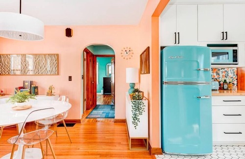 Indianapolis House | Irvington Retro Villa - 2B/1B MCM Indy Charmer