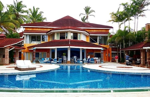 Las Terrenas Villa | Is a beautiful beach villa, gorgeous pool, with all facilities for a great st
