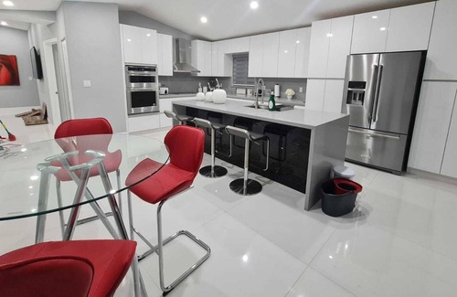 Hialeah Gardens House | Is A Very Confortable House