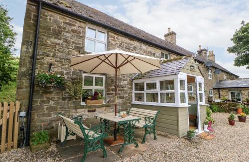 Allendale House | Isaacs Cottage