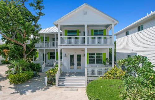 Islamorada Villa | Isla Key Lime - Waterfront Boutique Resort, Htd Pool, Dock, Walkable