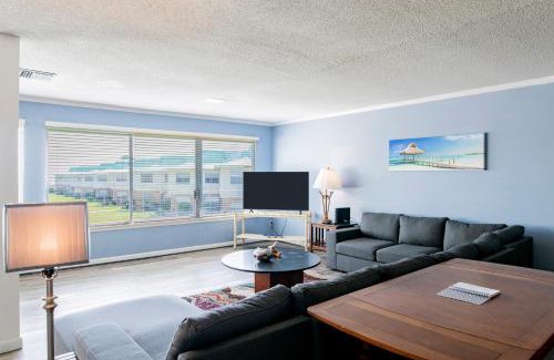 Dauphin Island House | Island Oasis with a view