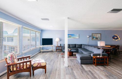 Dauphin Island House | Island Oasis with a view