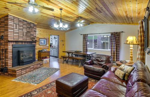 Island Park House | Island Park Fishing Cabin - Walk to Henrys Fork!