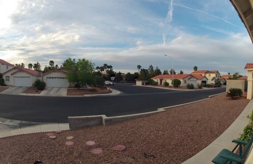 Silverado Ranch House | Island Rio ~ Lux. Priv. Bed/Bath ~ 10 Min Strip/LAS ~ Hi Tech ~ 50" WidesScreen