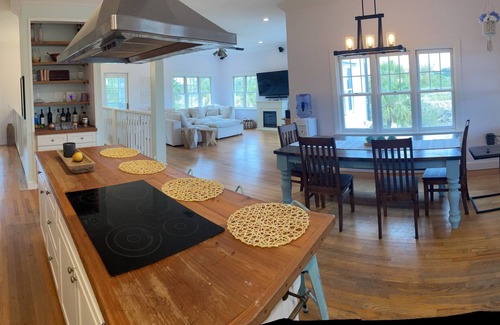 Terra Ceia House | Island Sanctuary and Retreat - Secluded waterfront home on historic island