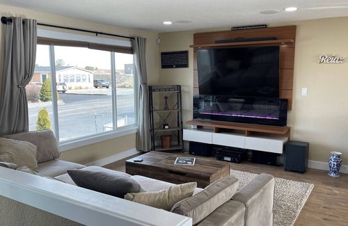 Desert Aire House | Island View