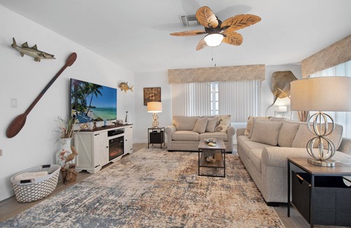 Isles of Capri House | Isles Of Capri, Naples & Marco Island area 2bed/2bat house dock & pool