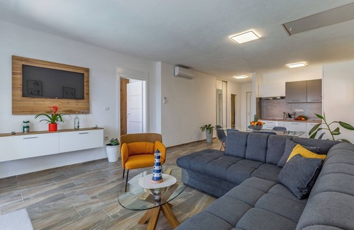 Loborika Villa | Istriensonne 0786 - Newly Built Semi-Detached House Double 2 with Private Pool