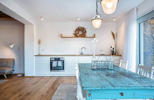 Tramin Apartment | Apartment "Eichhof Lavendel" with Private Open Terrace, Shared Garden & Wi-Fi