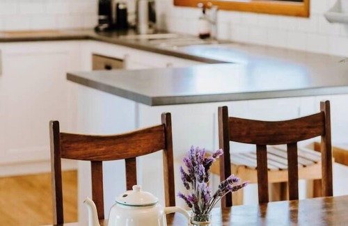 Frog Rock House | Ithaca Farm Cottage Country View Seclusion