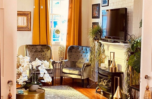 Bywater Cottage | It’s about Location 1.4 miles French Quarter & 3 blks to Chartres St & MS River