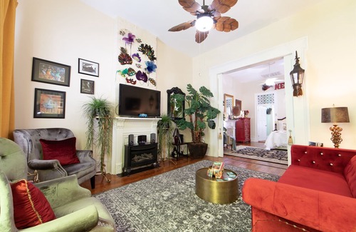 Bywater Cottage | It’s about Location 1.4 miles French Quarter & 3 blks to Chartres St & MS River