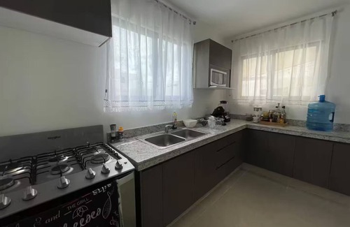 Conkal House | Itzimná House, tropical house with swimming pool, ideal for fun and relaxation.