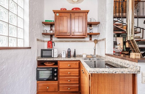 Faial House | Ivy Cottage by Madeira Sun Travel