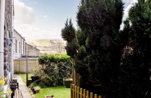 Bacup House | Ivy Cottage