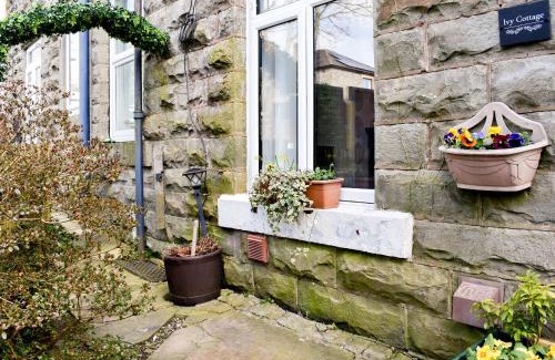 Bacup House | Ivy Cottage