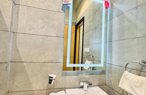 Kinshasa Hotel | Ixoras Hotel Lemba