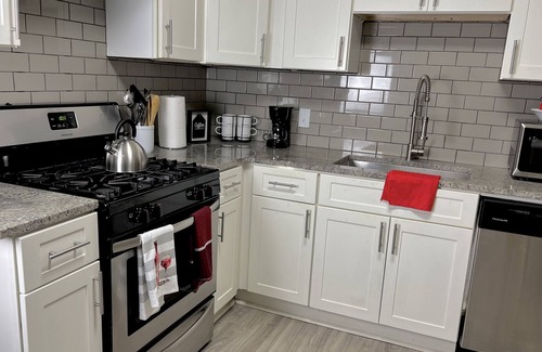 East Side Apartment | J'aime Paris | Downtown ATL LUXURIOUS OPULENCE