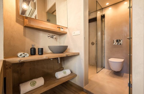 Old Town House | J&G Suites