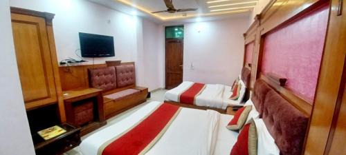 Khagaria Hotel | J R International