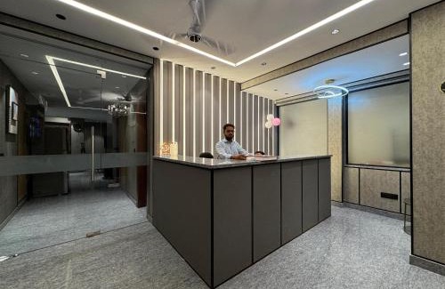 Jangpura Hotel | J Residency Near Nizamuddin Railway Station