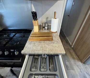 Sandown Cabin | J2 static caravan at Fairway Holiday Park