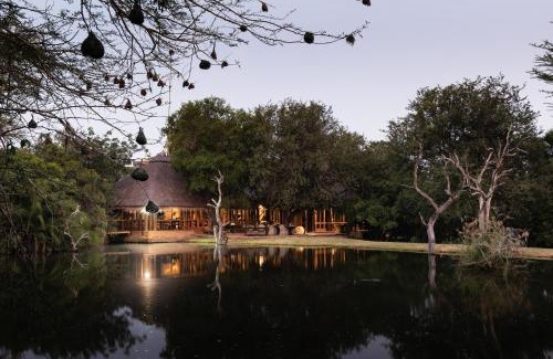 Thorny Bush Game Reserve Cabin | Jabulani Safari