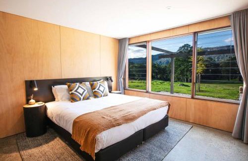 Barrengarry Villa | Jacaranda at Barranca - Luxury Villa