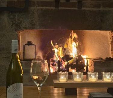 Newry House | Jackdaw Cottage