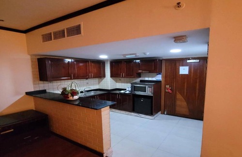 Sharjah House | Jacuzzi Hideaway | Royal Tulip Sharjah