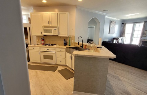 West Omaha House | Jacuzzi House Across Nice park