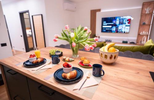 Cluj County Apartment | Jacuzzi & Sauna Skyview